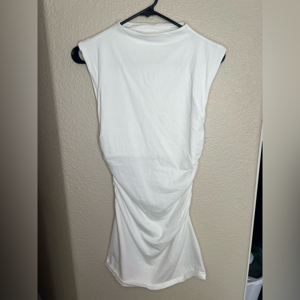 Elegant White Sleeveless Top